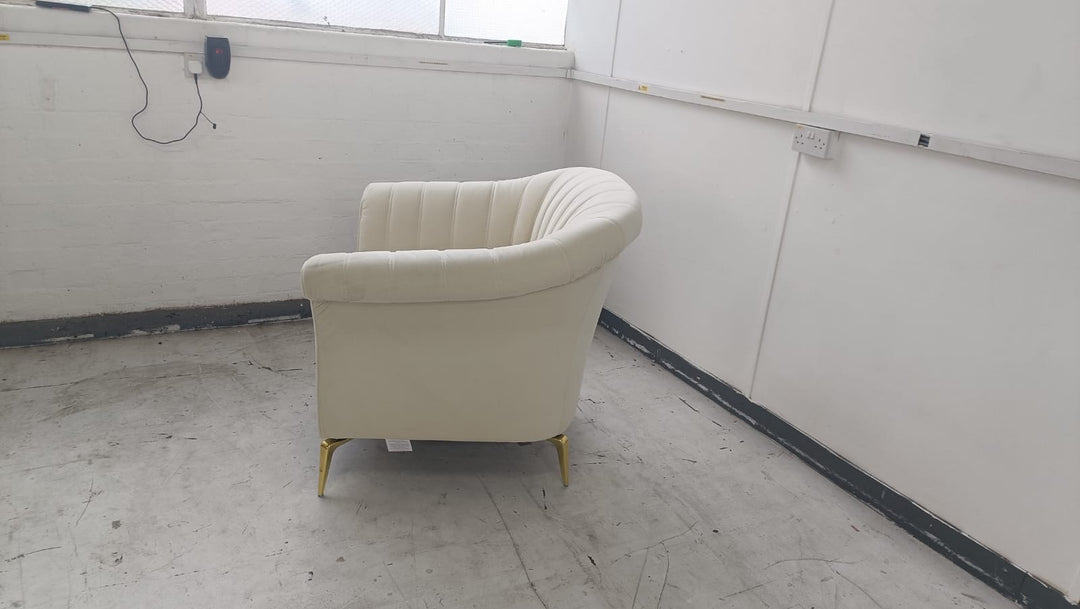 Armchair Cream Velvet - W 110 cm x D 90 cm x H 88 cm