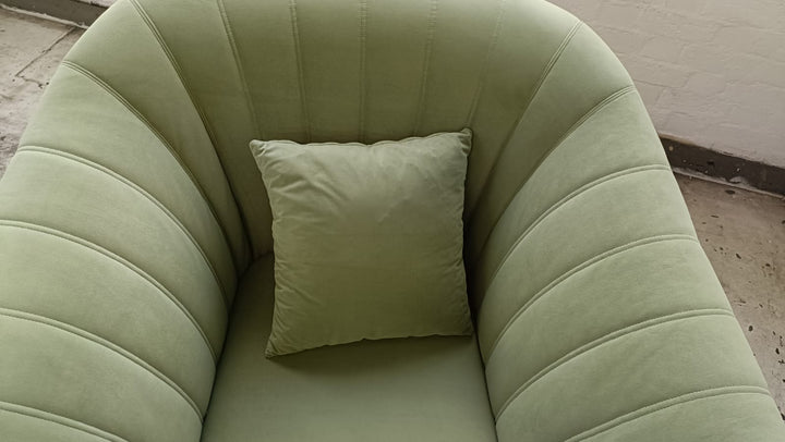 Armchair Lime Velvet - W 110 cm x D 90 cm x H 88 cm