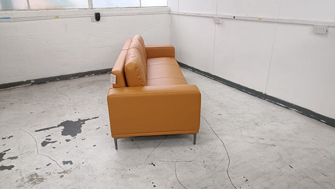 4 Seater Sofa Tan Brown Leather - W 254 cm x D 92 cm x H 82 cm