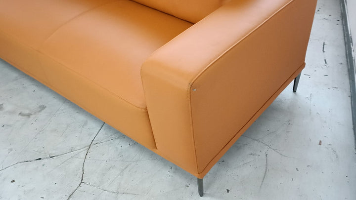 4 Seater Sofa Tan Brown Leather - W 254 cm x D 92 cm x H 82 cm