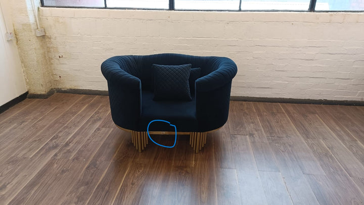 Armchair Black Velvet - W 139 cm x D 95 cm x H 89 cm