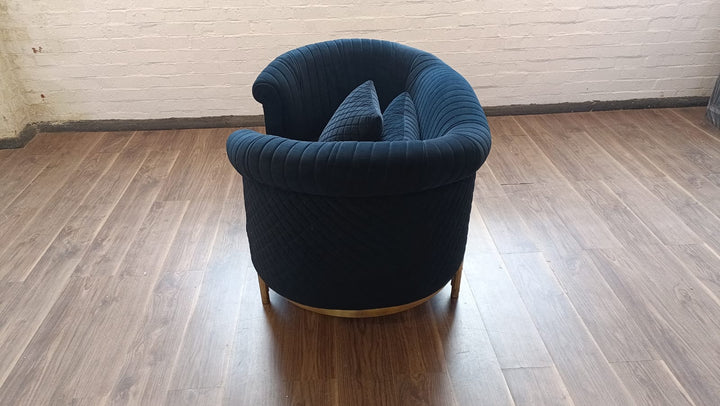 Armchair Black Velvet - W 139 cm x D 95 cm x H 89 cm