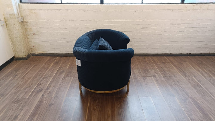 Armchair Black Velvet - W 139 cm x D 95 cm x H 89 cm