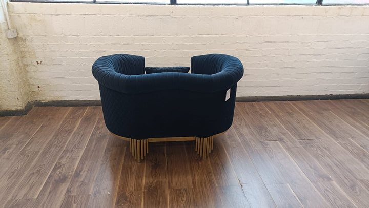 Armchair Black Velvet - W 139 cm x D 95 cm x H 89 cm